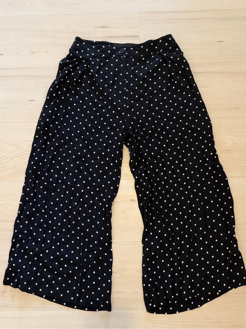 Pinko Black and White Polka Dot Cropped Pants